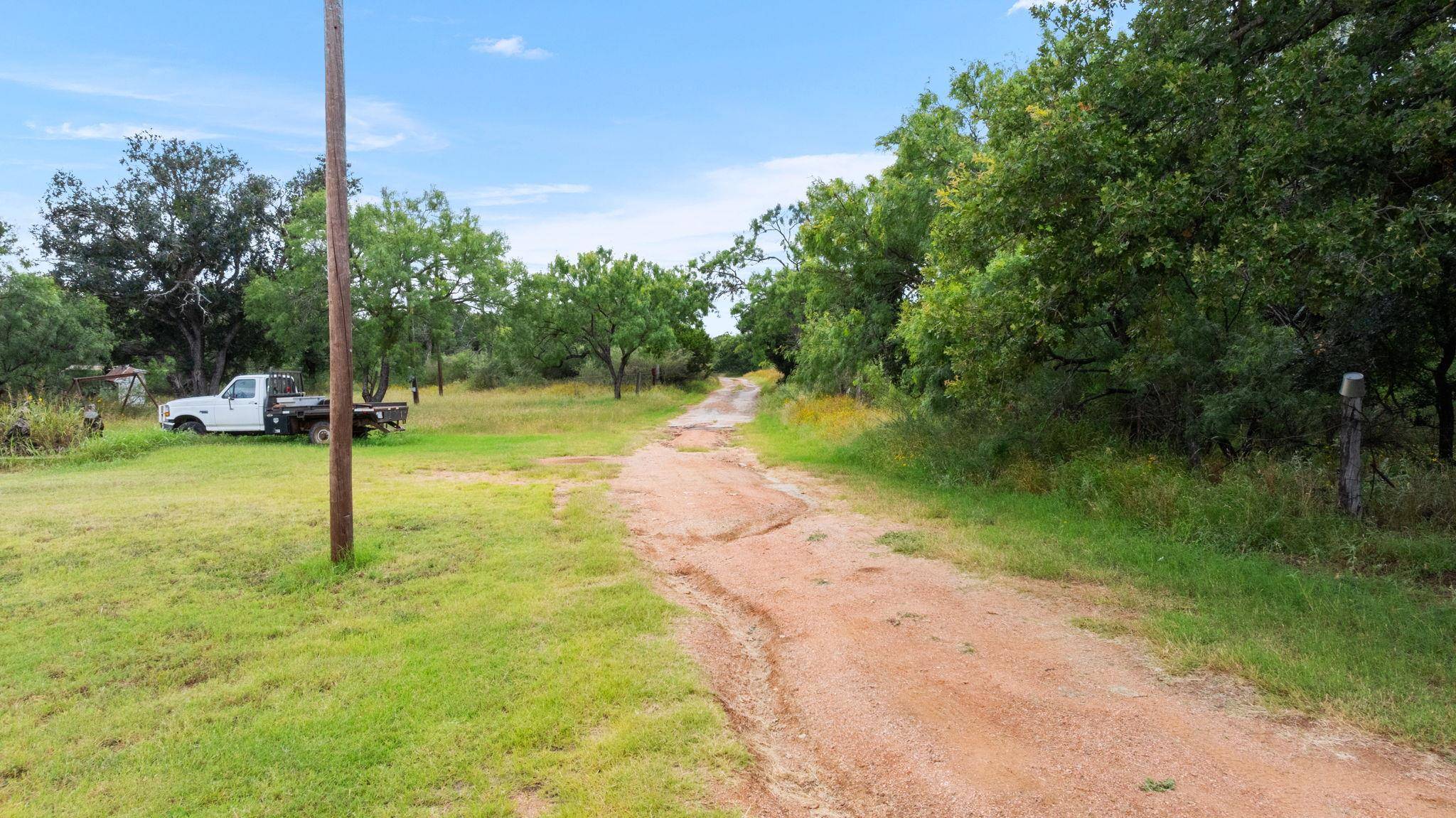 126 Blue Bird LN, Tow, TX 78657