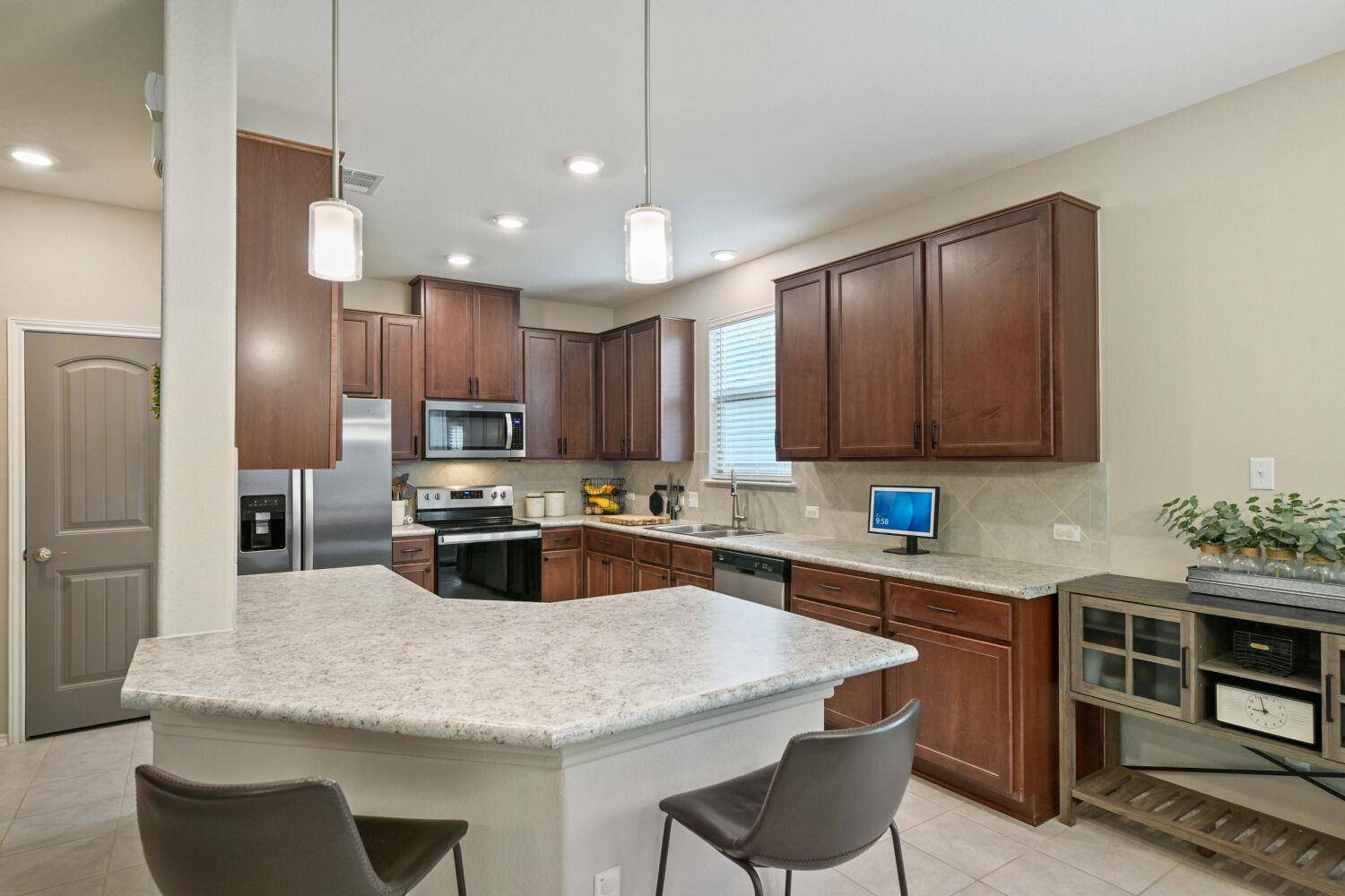 175 Gustaf TRL, Kyle, TX 78640