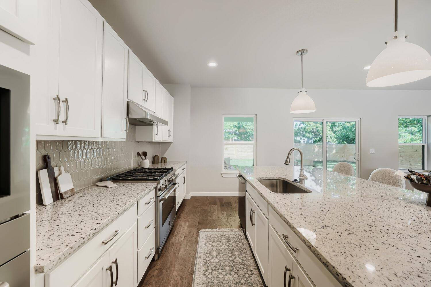 8012 Gault ST, Austin, TX 78757