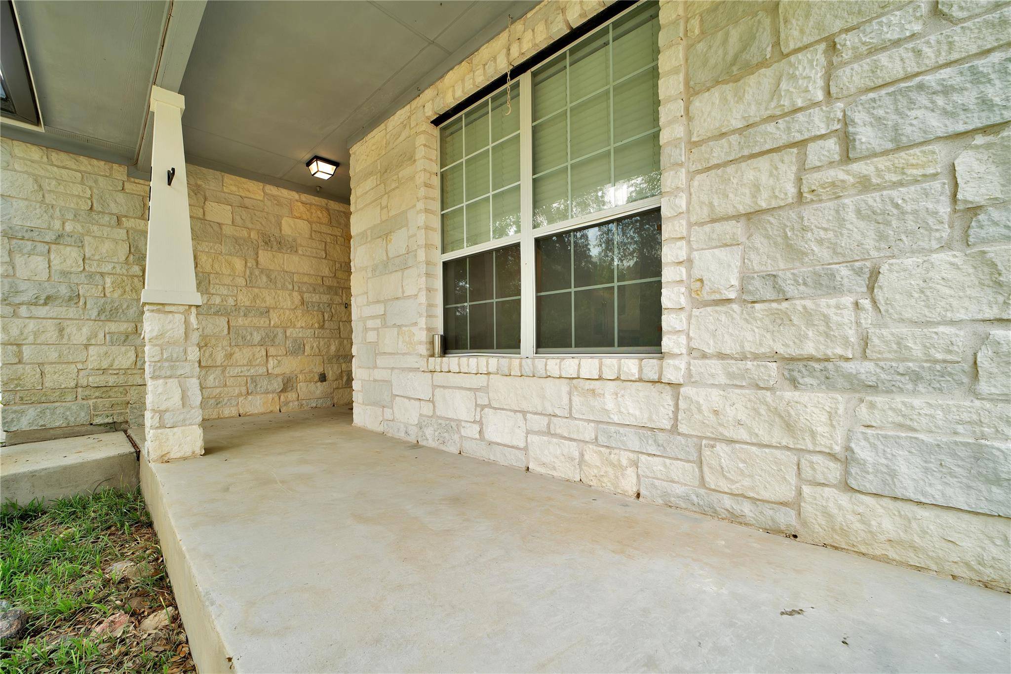 121 Park LN, San Marcos, TX 78666