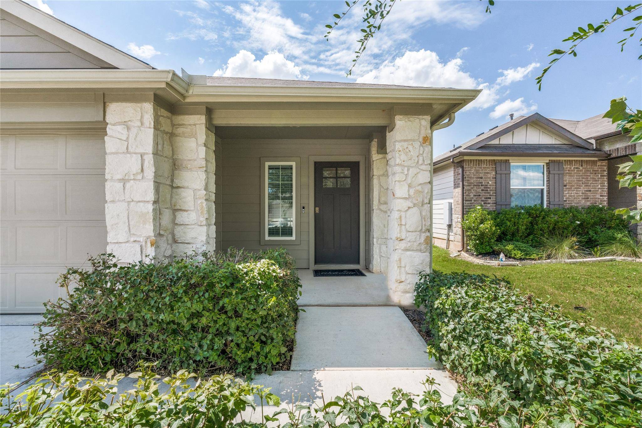 195 Coralbean DR, Kyle, TX 78640