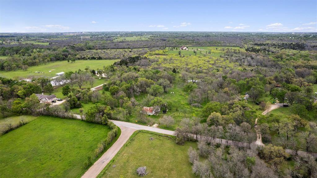 266 Beaver RD, Elgin, TX 78621