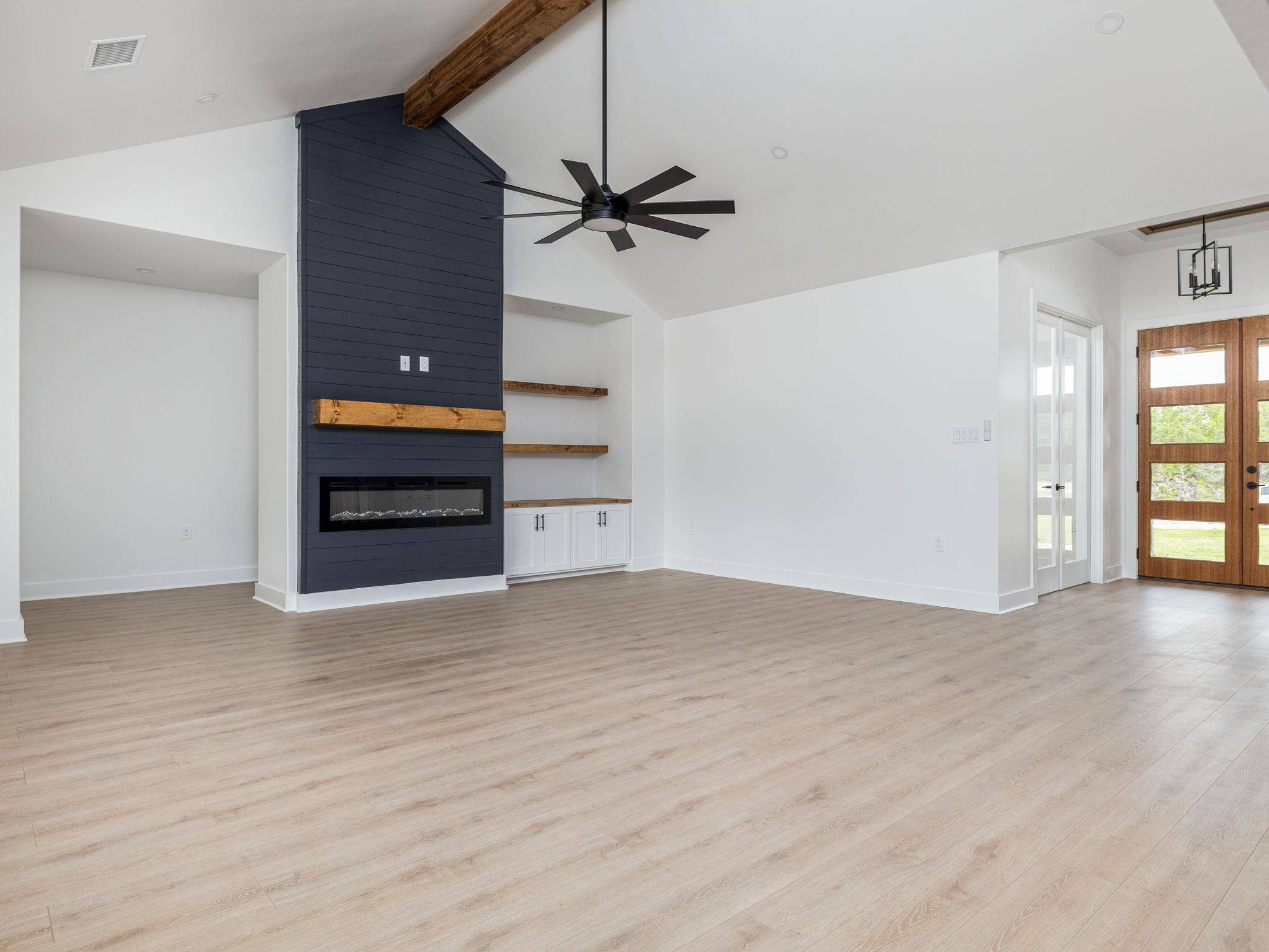 811 County Rd 200, Burnet, TX 78611