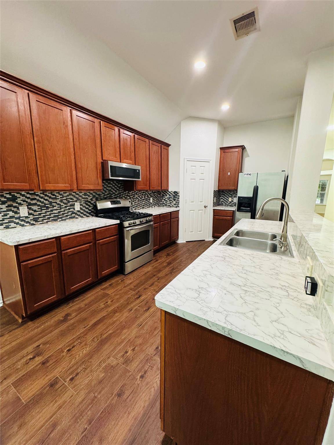 1303 Four Seasons Farm DR, Kyle, TX 78640