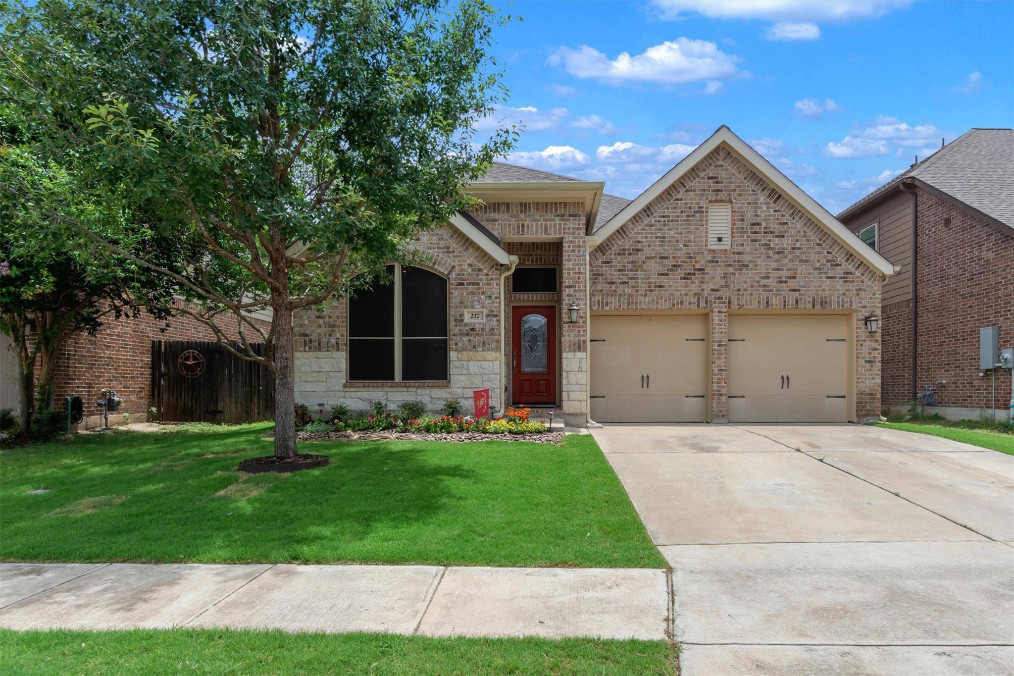 217 Split Rail DR, San Marcos, TX 78666