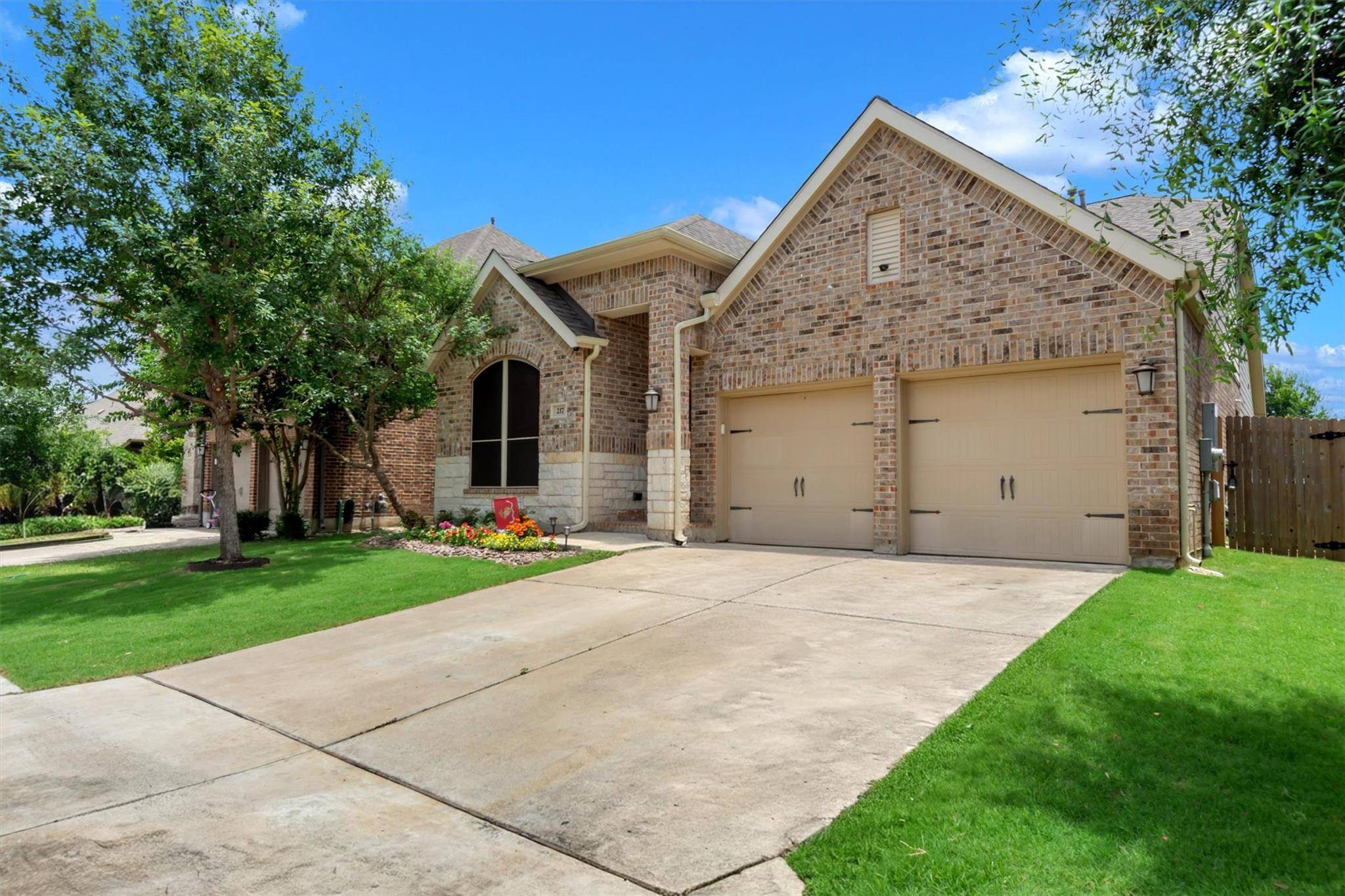 217 Split Rail DR, San Marcos, TX 78666