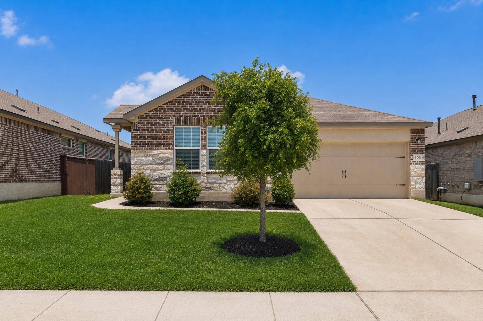 505 Golden Plains PKWY, Hutto, TX 78634