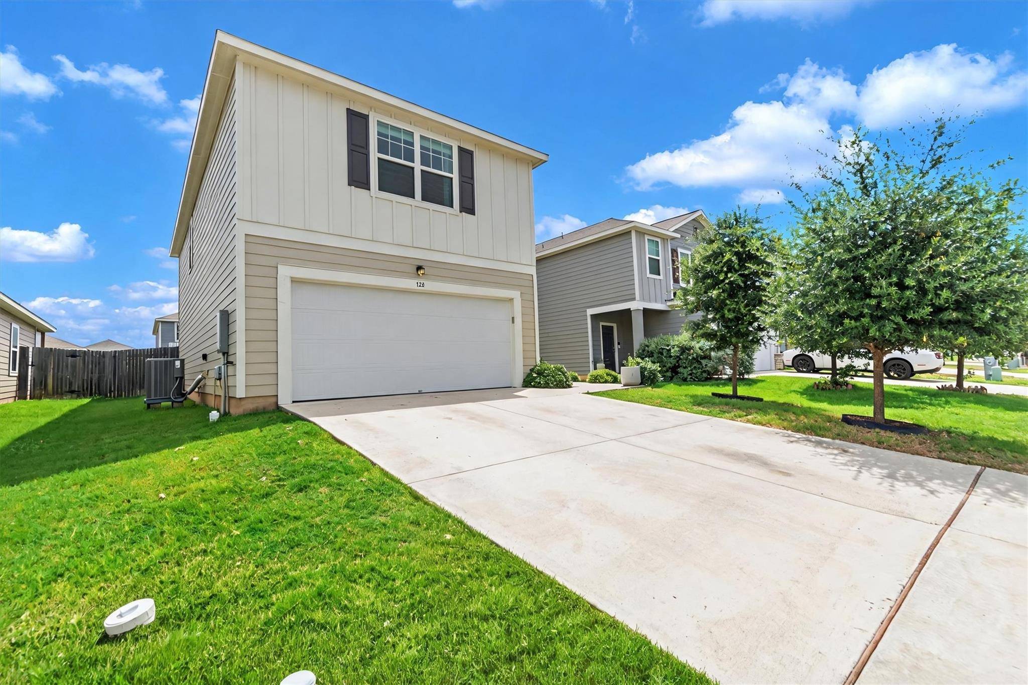 132 Thistle LN, Maxwell, TX 78656