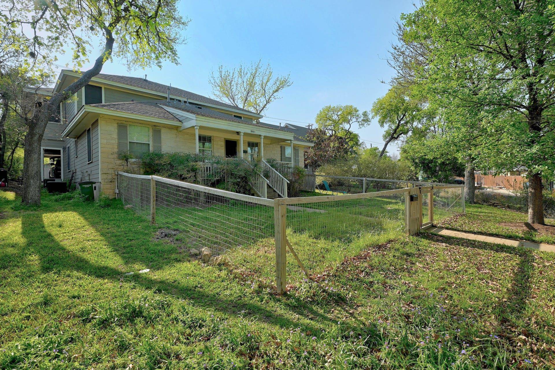 1809 W 39th ST #A/B, Austin, TX 78731