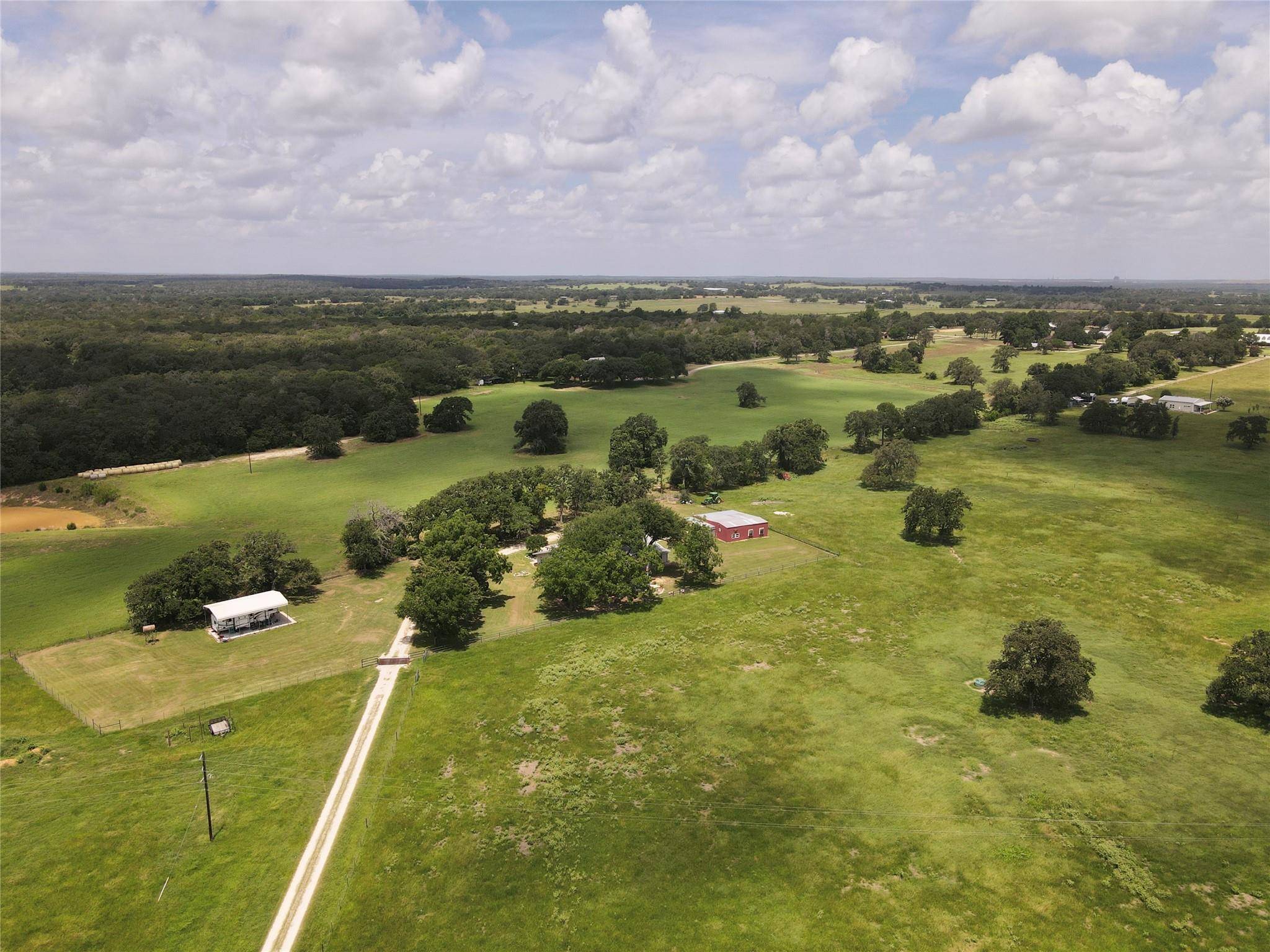 11009 HWY 77 HWY, Lexington, TX 78947