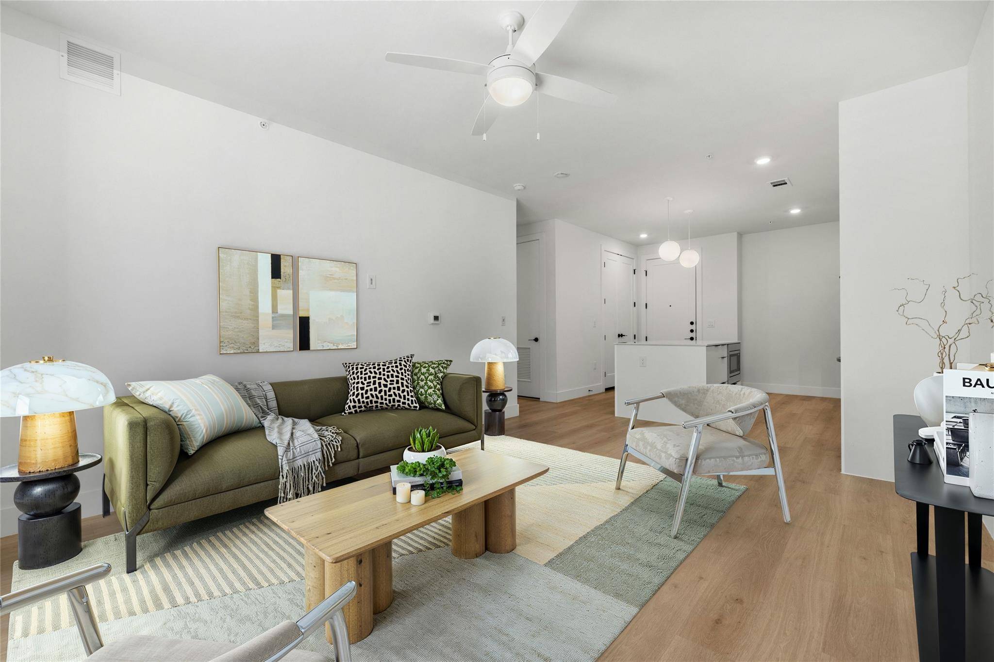 1701 Simond Ave #208, Austin, TX 78723