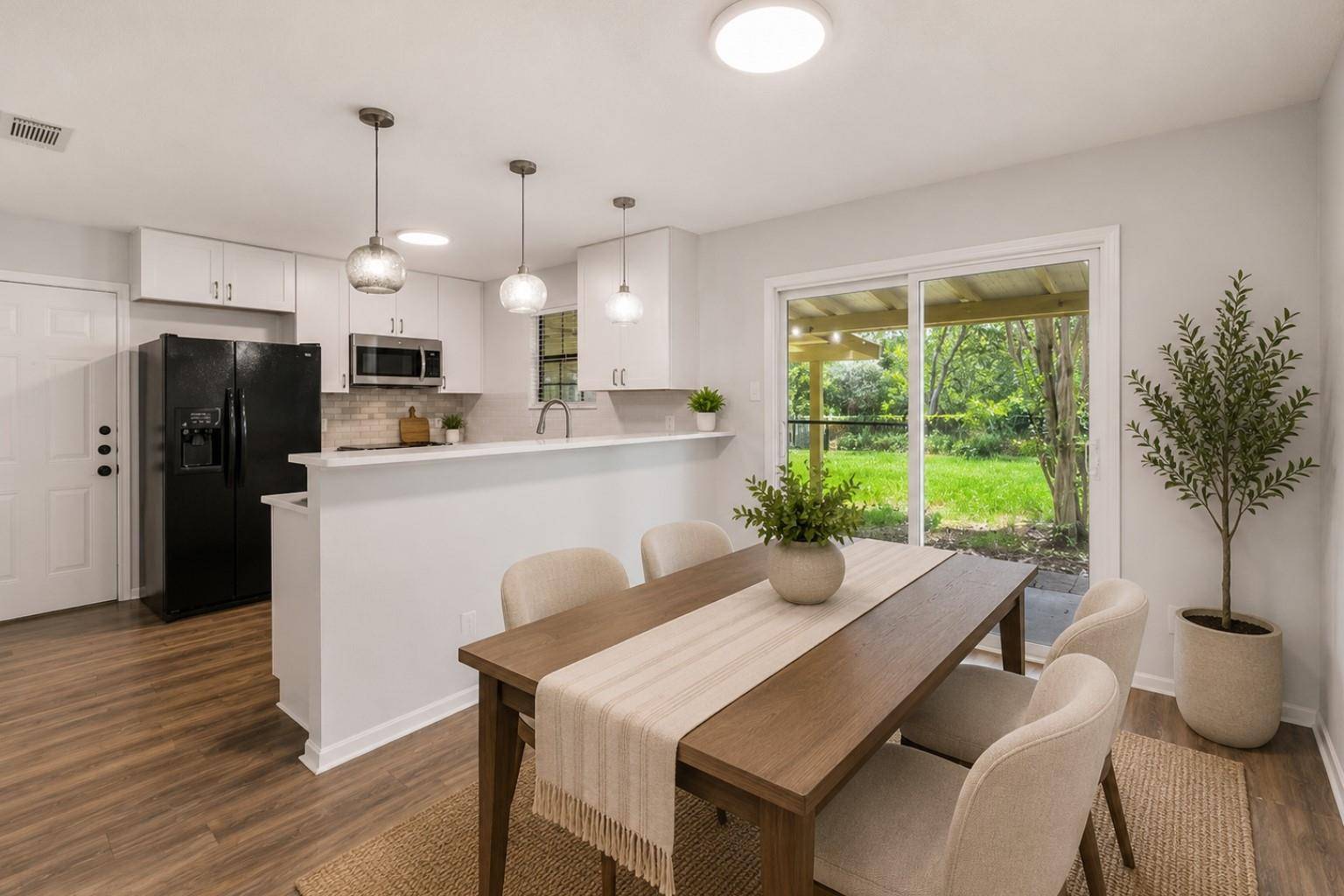 5005 Creek Bend DR, Austin, TX 78744
