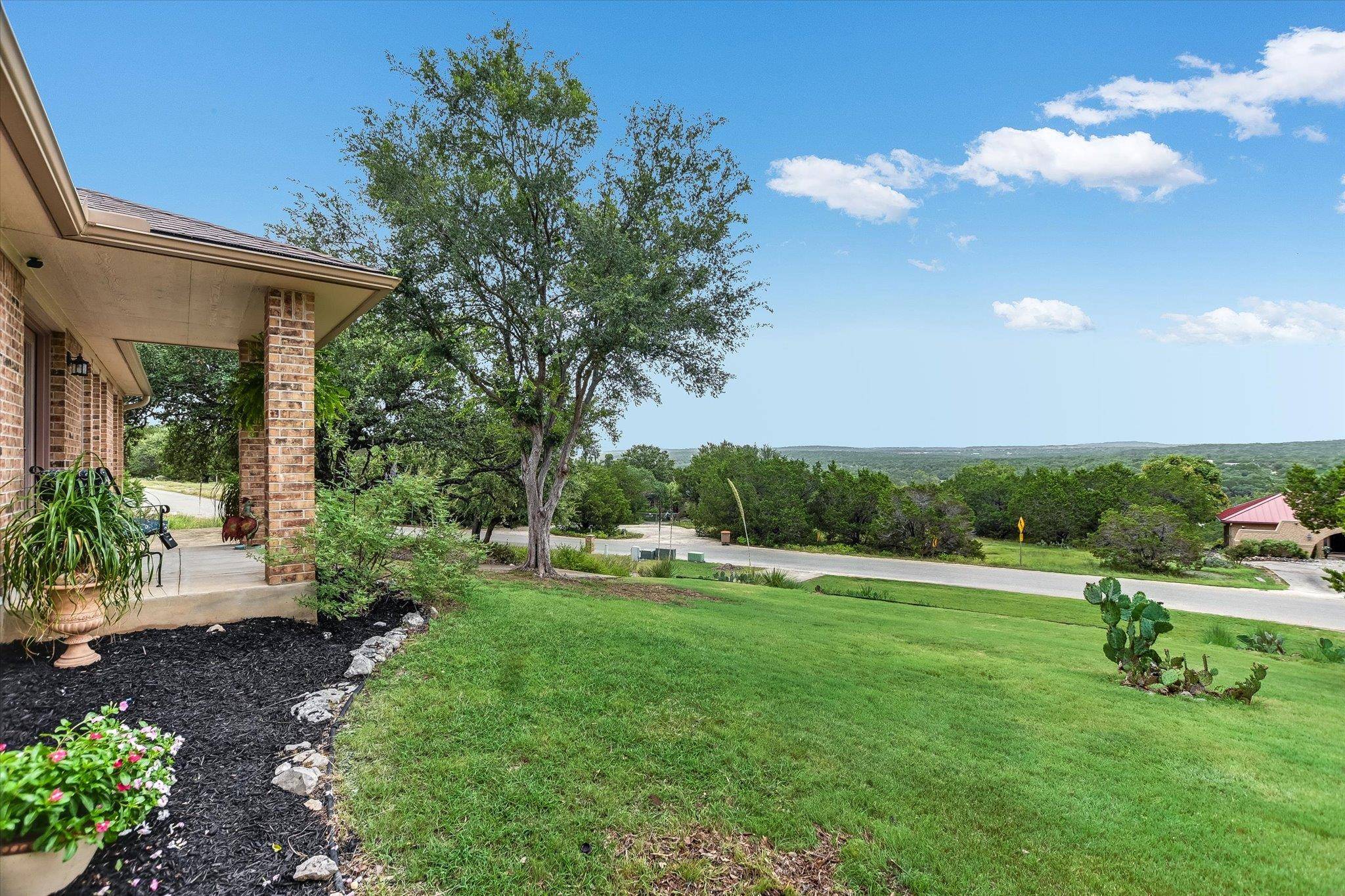 60 Crazy Cross RD, Wimberley, TX 78676