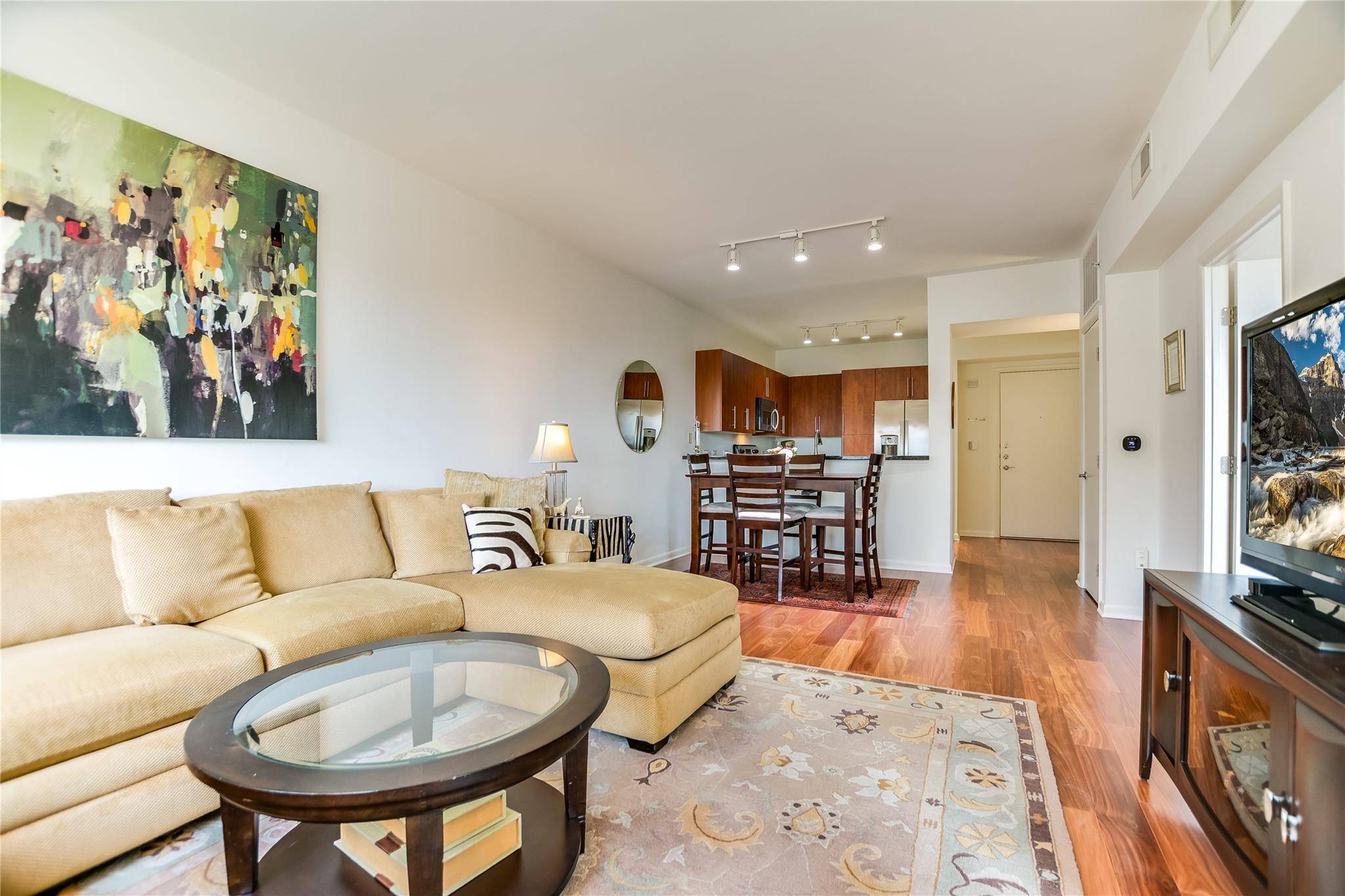 54 Rainey ST #811, Austin, TX 78701