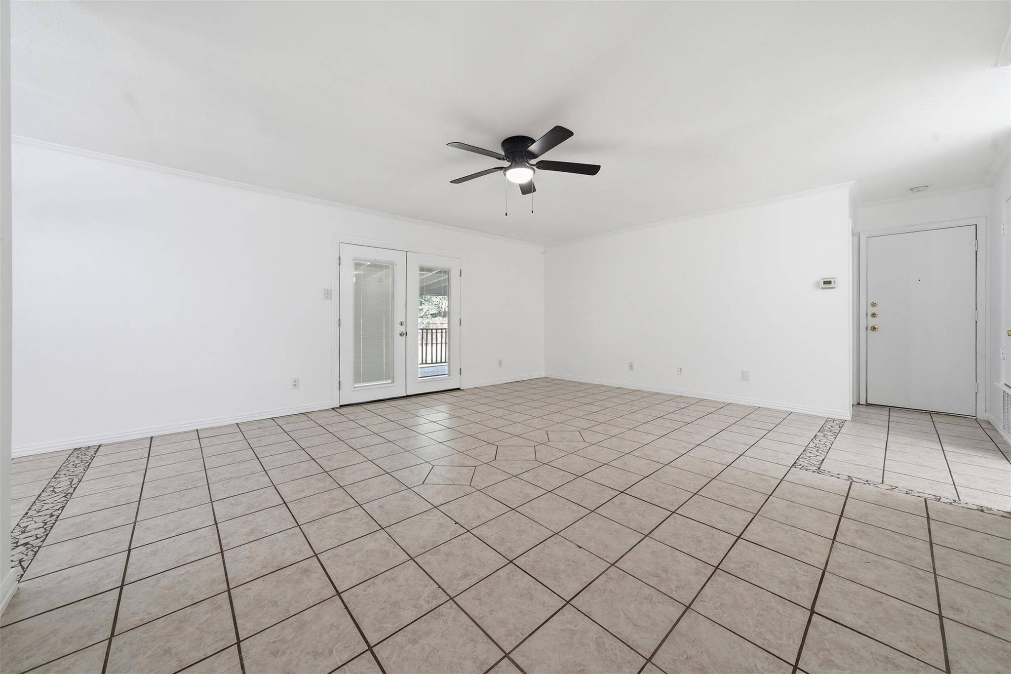 1913 Denfield DR, Round Rock, TX 78664