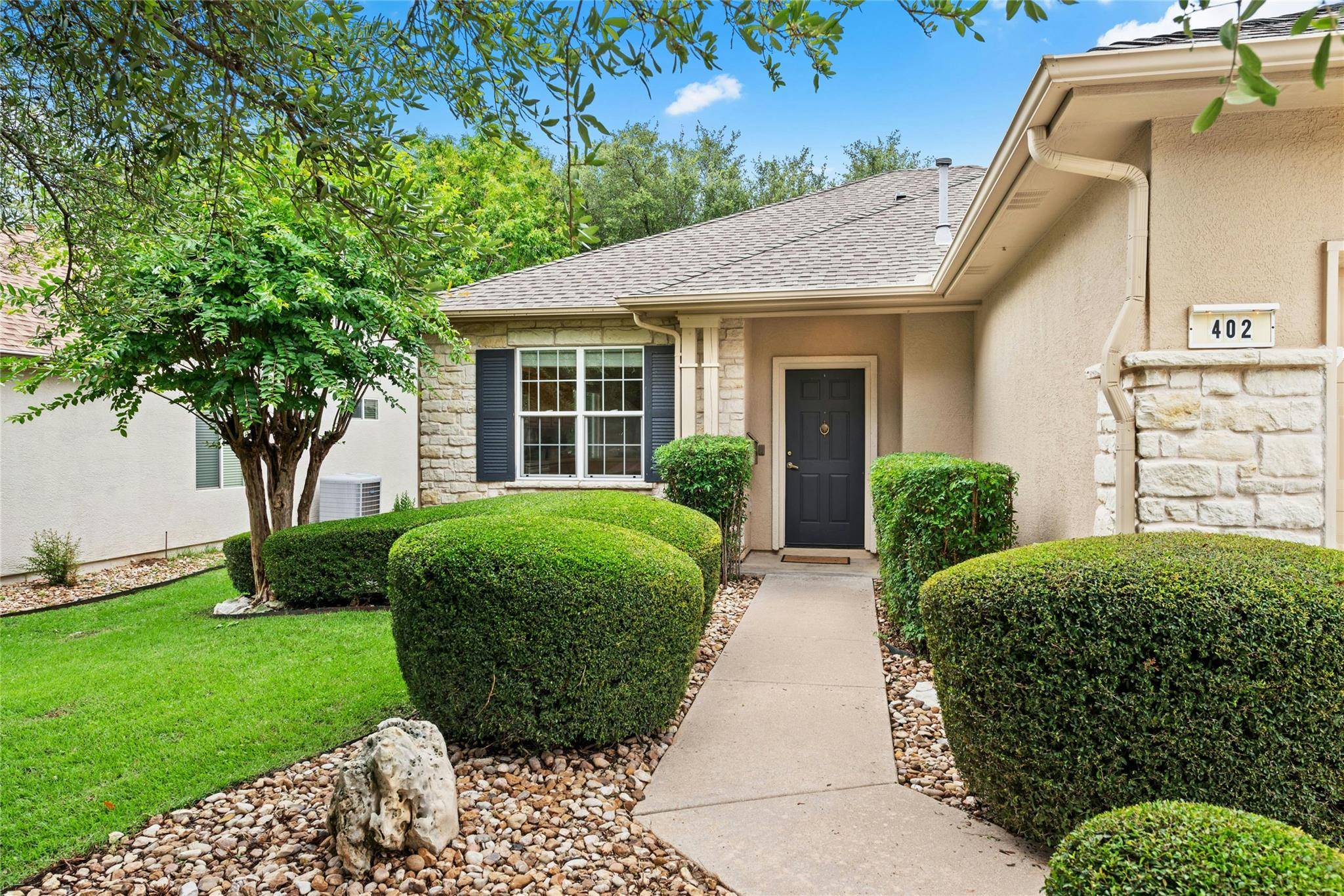 402 Colorado River RD, Georgetown, TX 78633