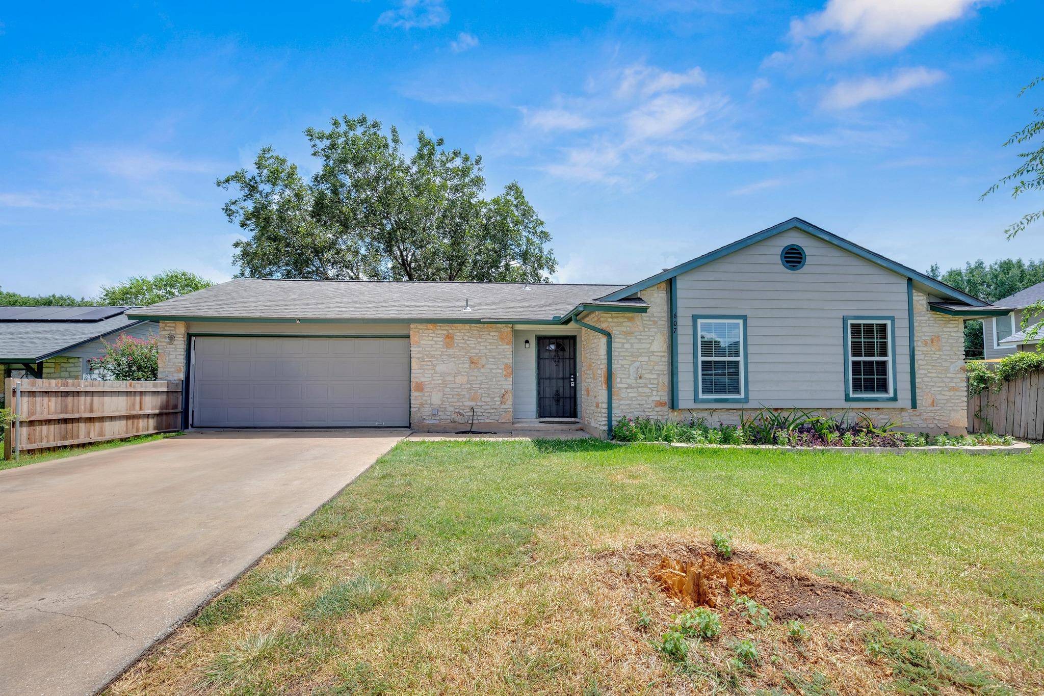 607 Garden Path CV, Round Rock, TX 78664