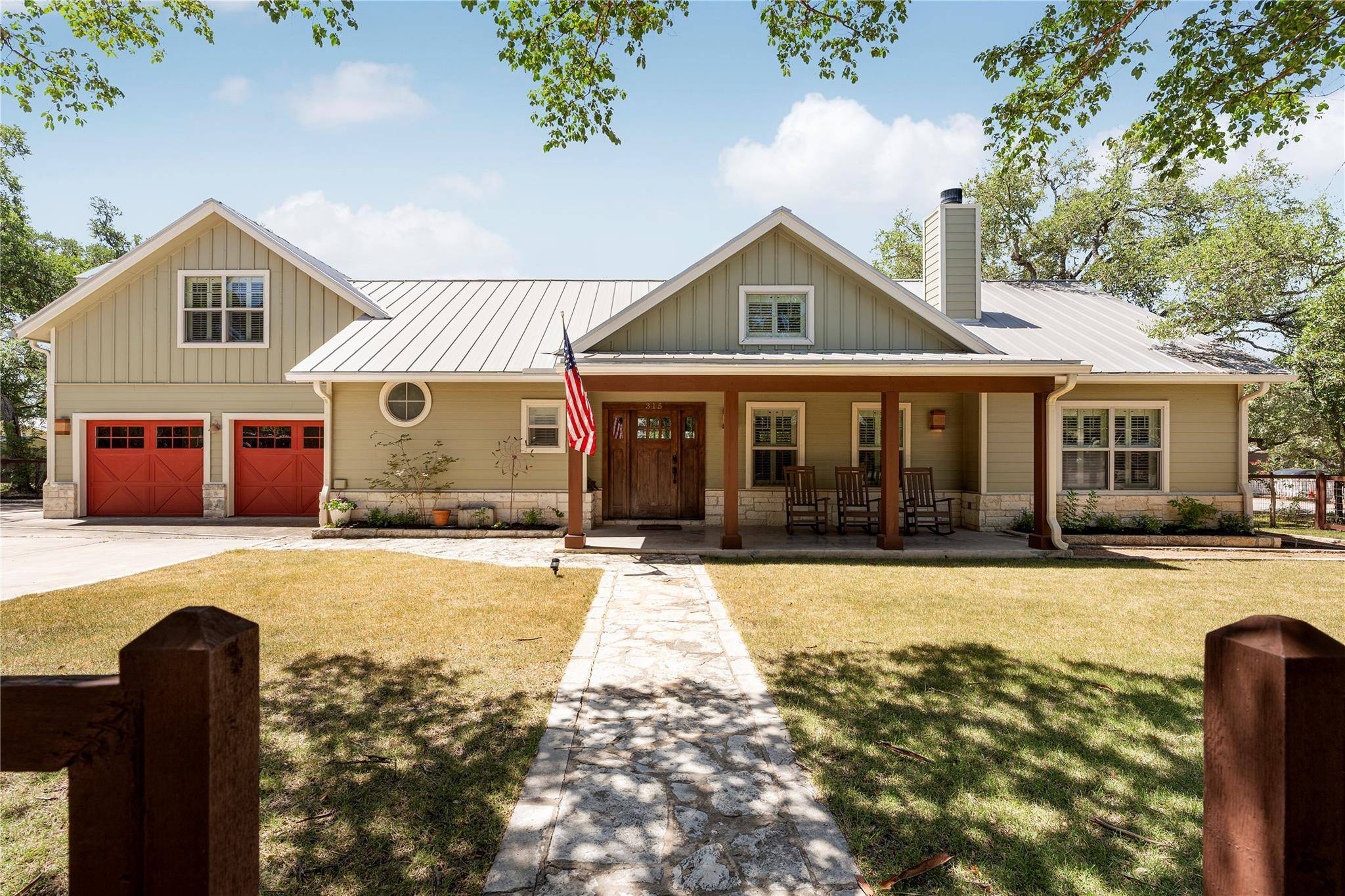 315 Hays ST, Dripping Springs, TX 78620