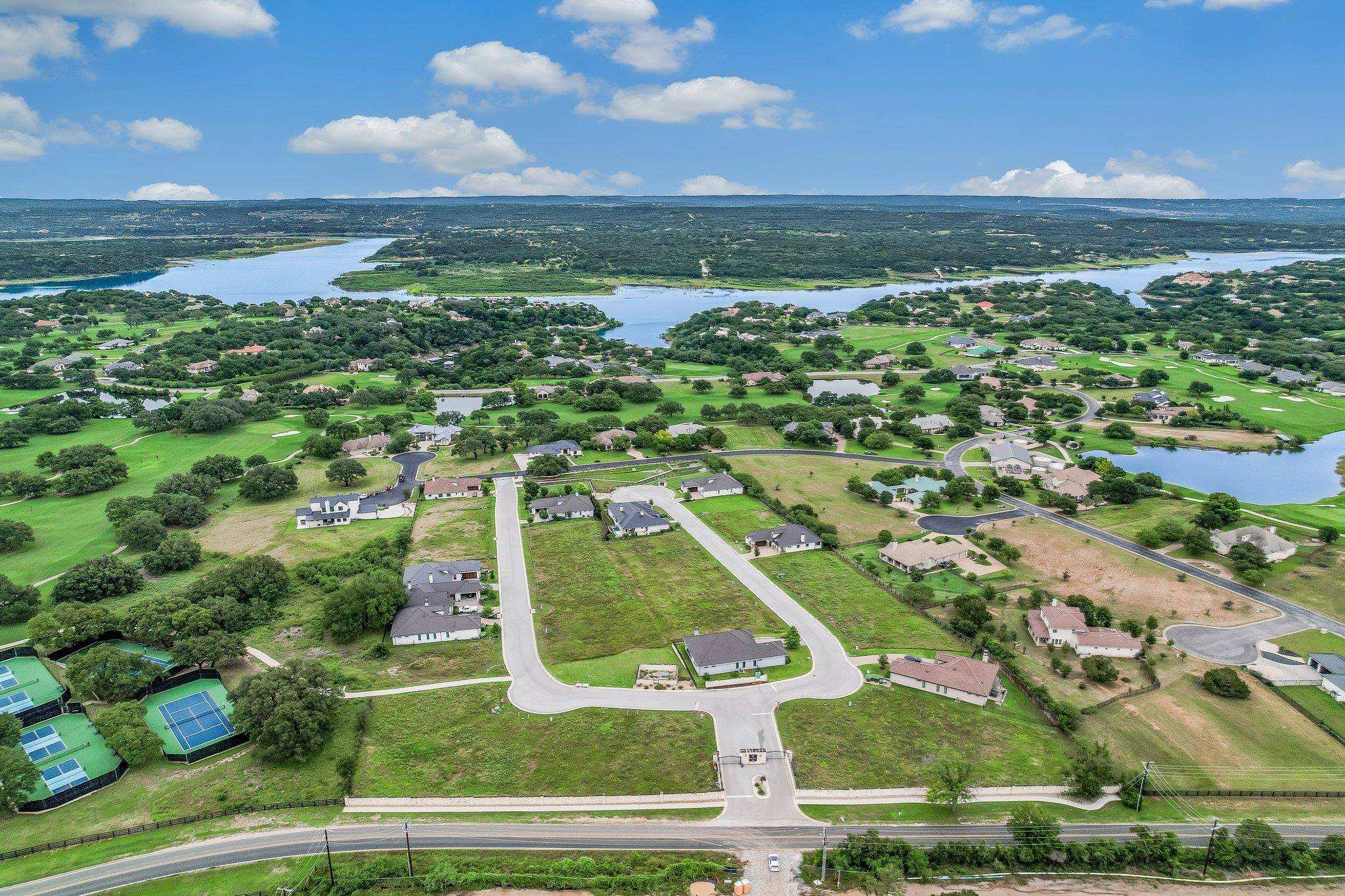 1852 Art Adams WAY, Spicewood, TX 78669