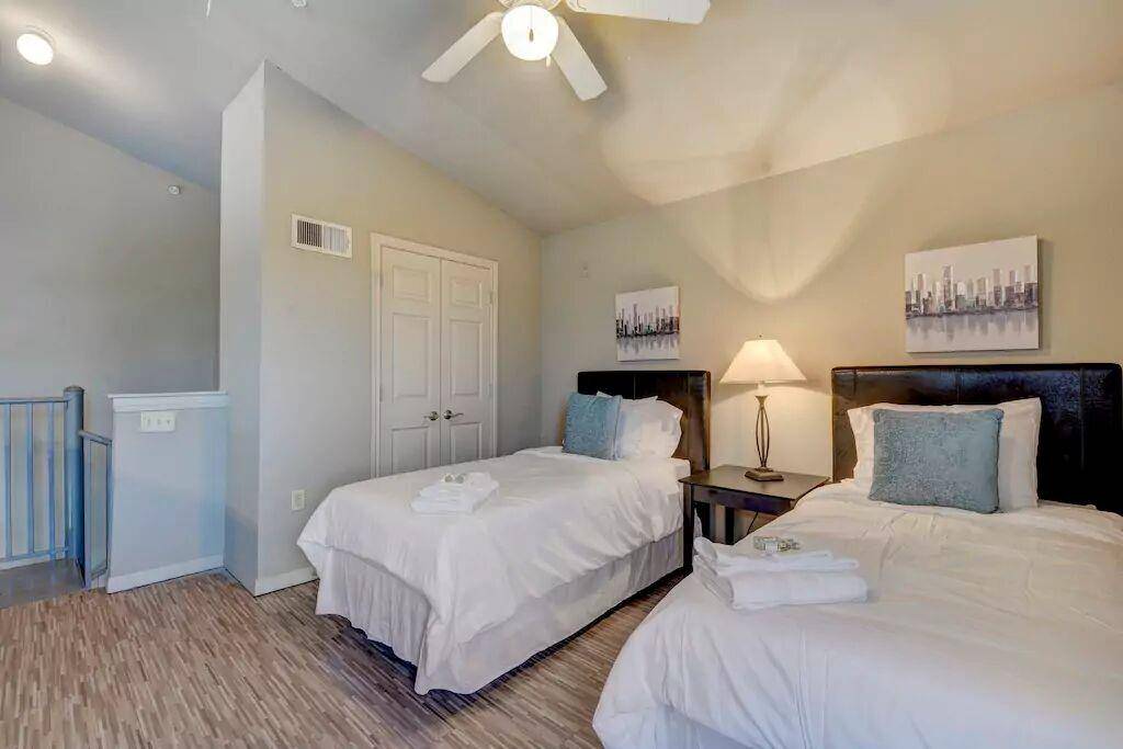 2515 Pearl #607, Austin, TX 78705