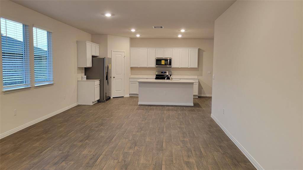 179 Sweetwater DR, Kyle, TX 78640