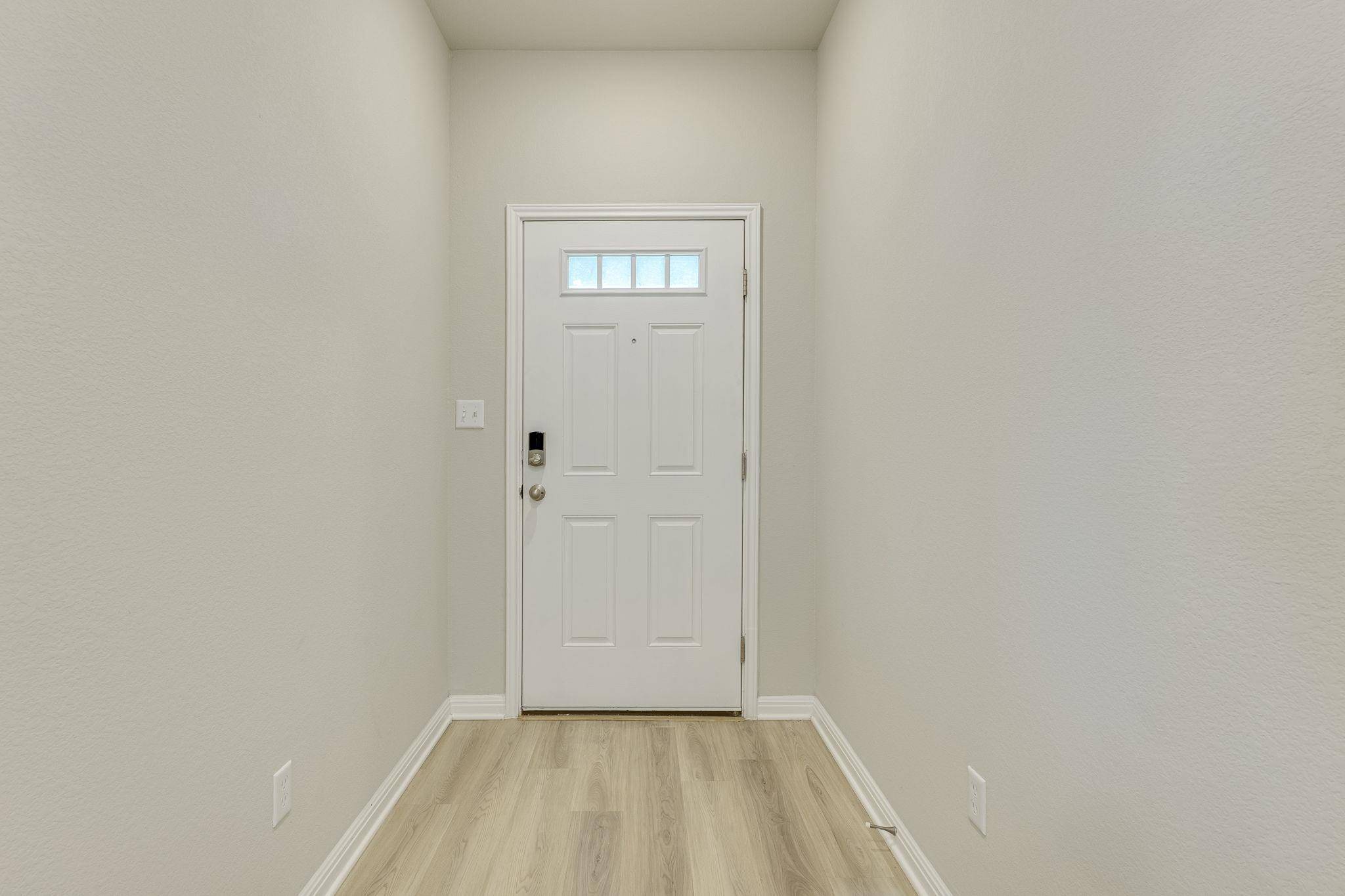 900 Main ST, Hutto, TX 78634