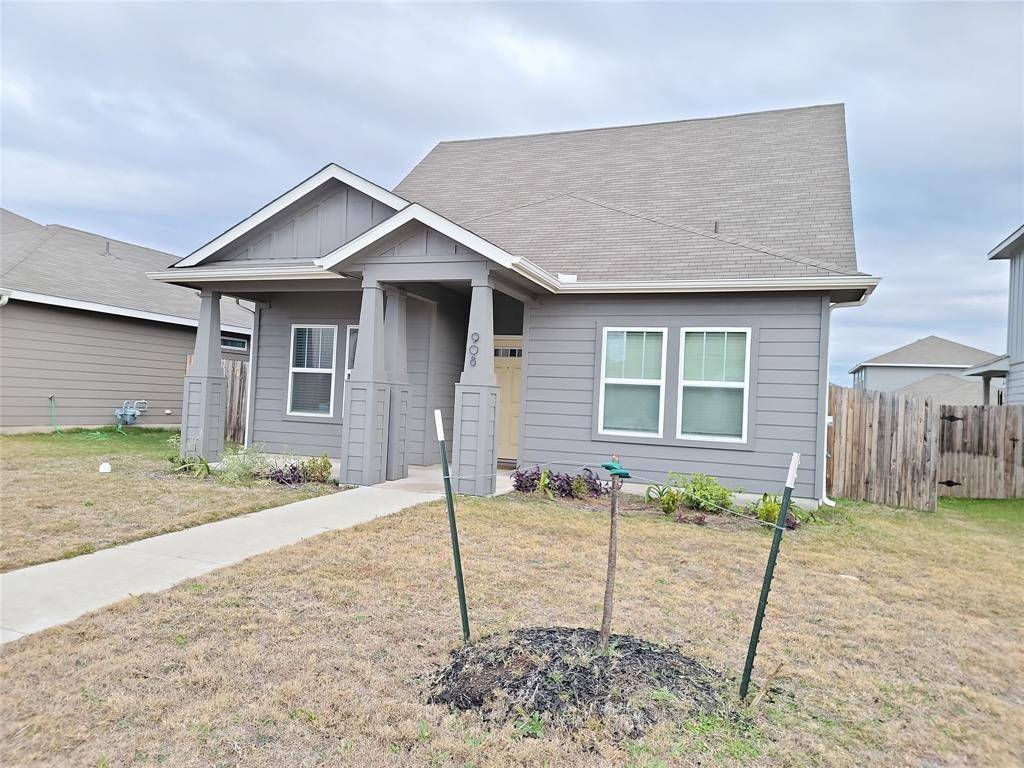 908 Main ST, Hutto, TX 78634