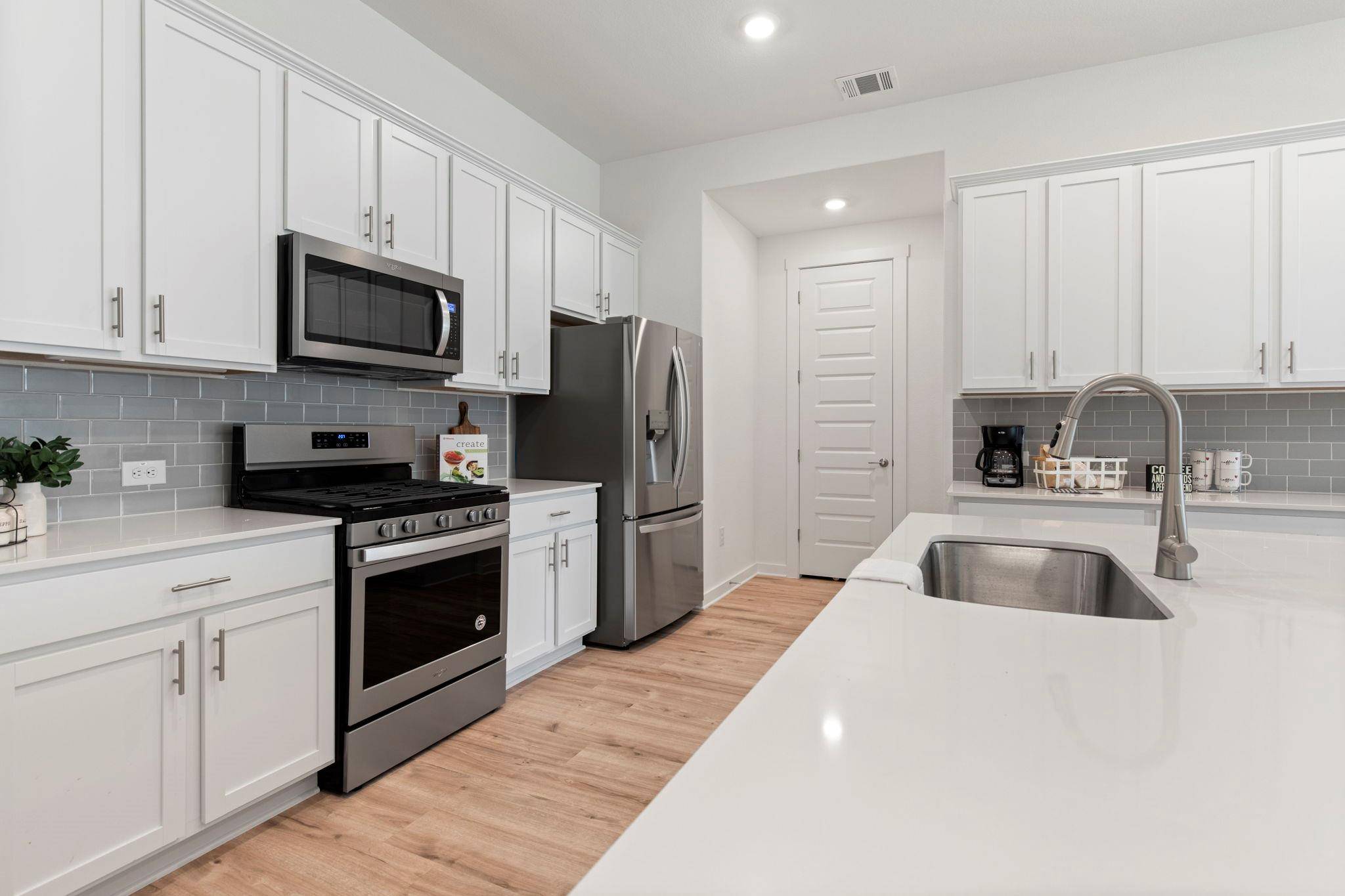 2417 Gabriels Horn RD, Leander, TX 78641