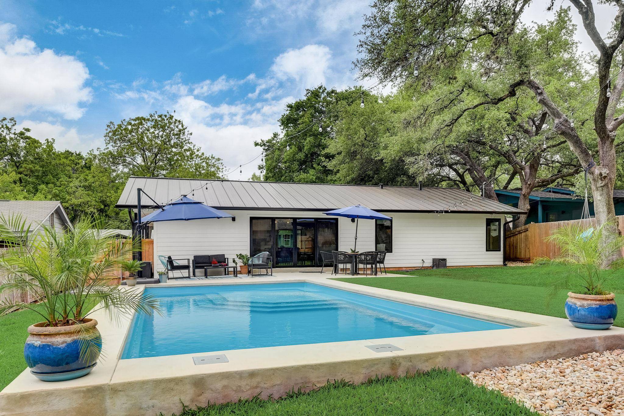 4909 Sylvandale DR, Austin, TX 78745