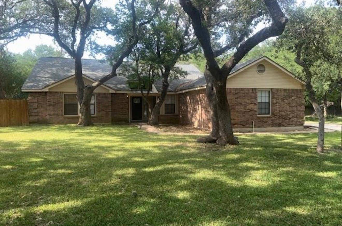 302 Buttercup TRL, Buda, TX 78610