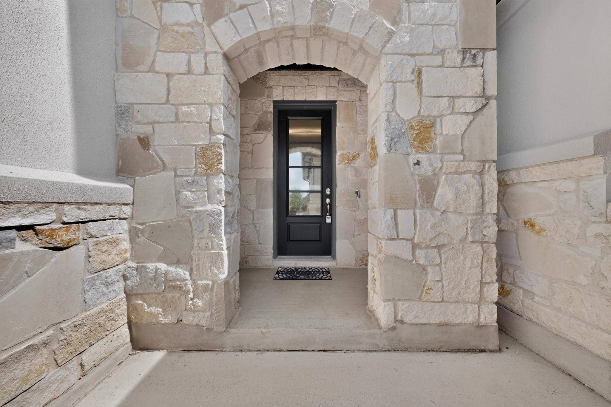 2433 La Mirada ST, Leander, TX 78641