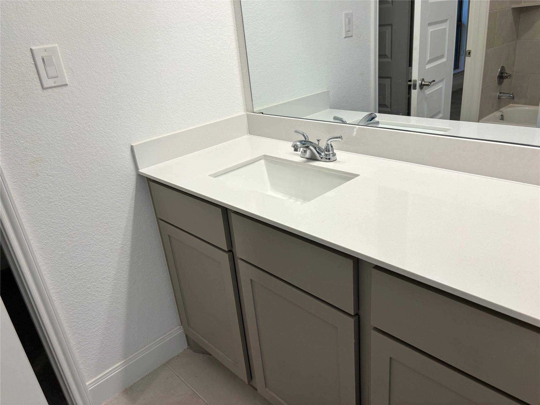 101 Gary Wayne DR, Liberty Hill, TX 78642