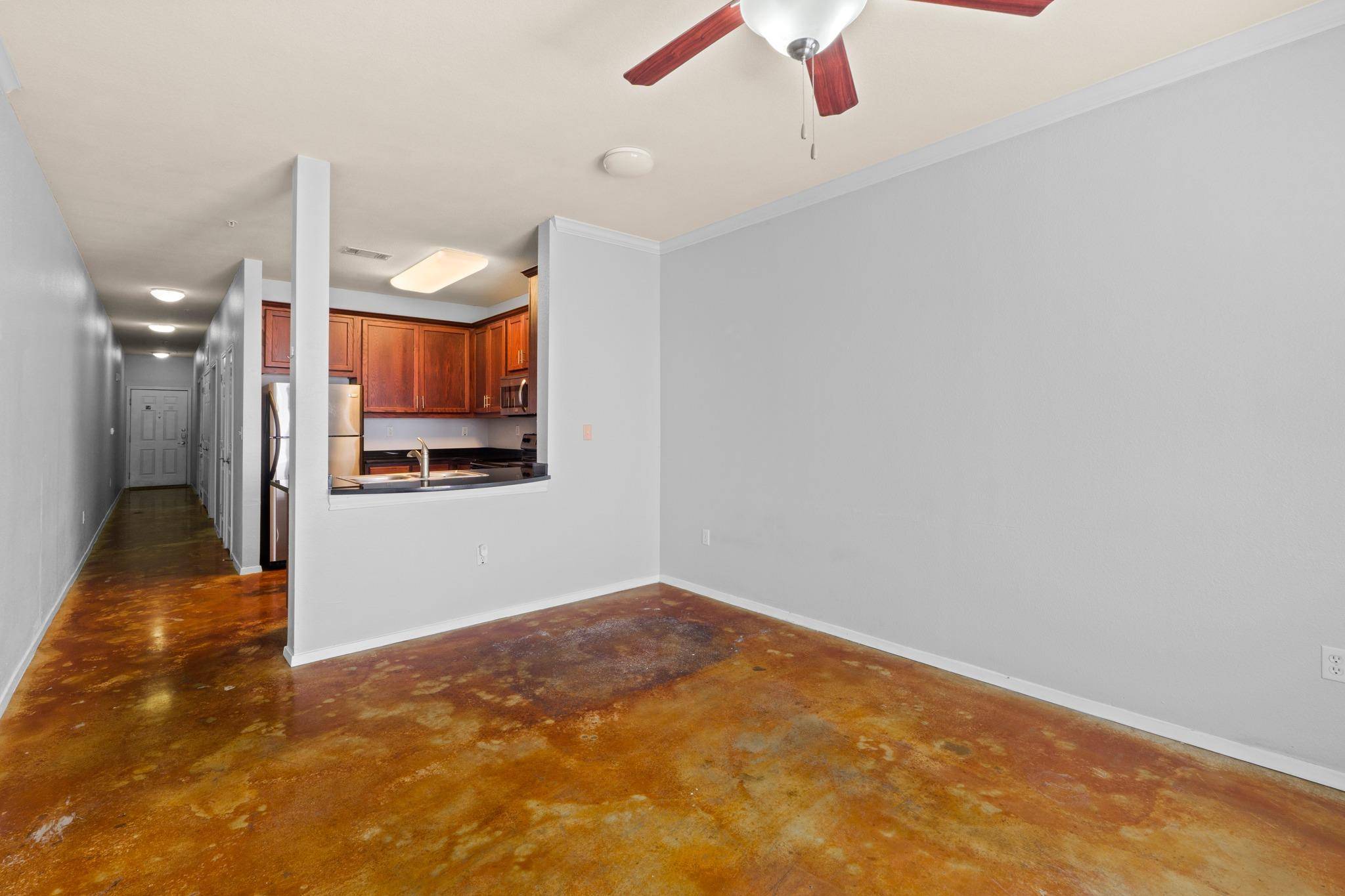 910 W 25th ST #209, Austin, TX 78705