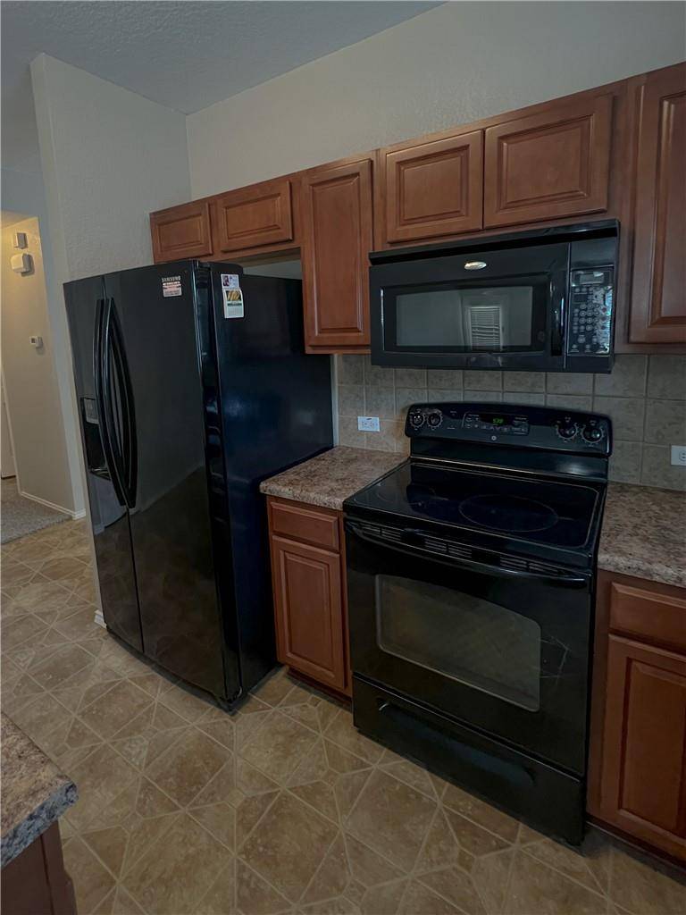325 Altamont ST, Hutto, TX 78634
