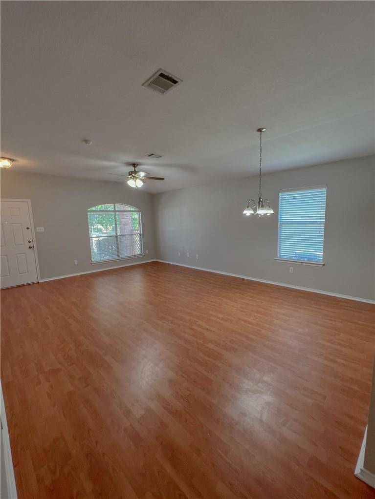 325 Altamont ST, Hutto, TX 78634