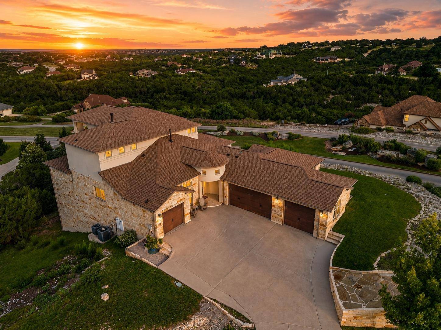 1501 Chalk Bluff CT, Leander, TX 78641