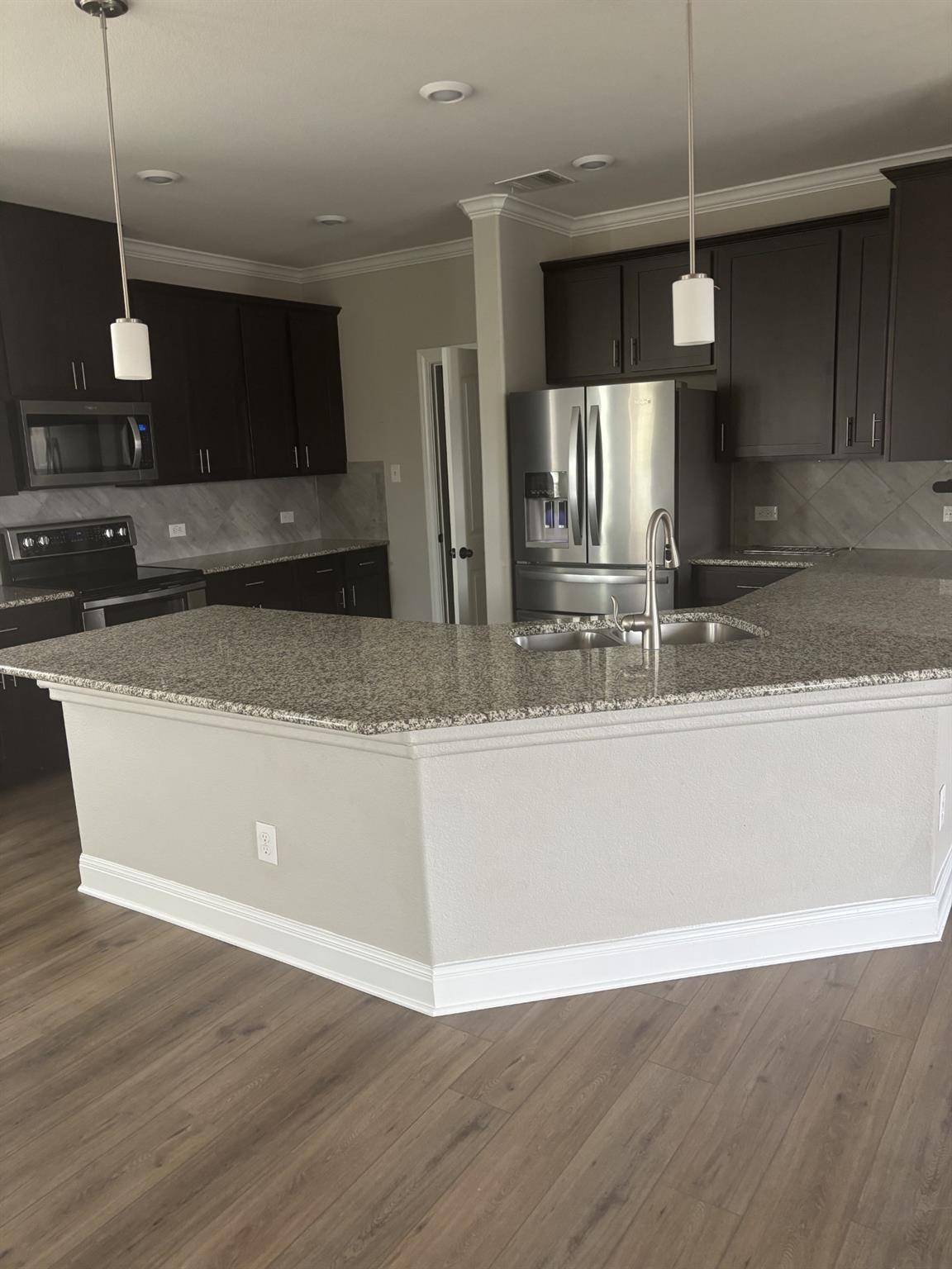 220 S Rocroi DR, Georgetown, TX 78626