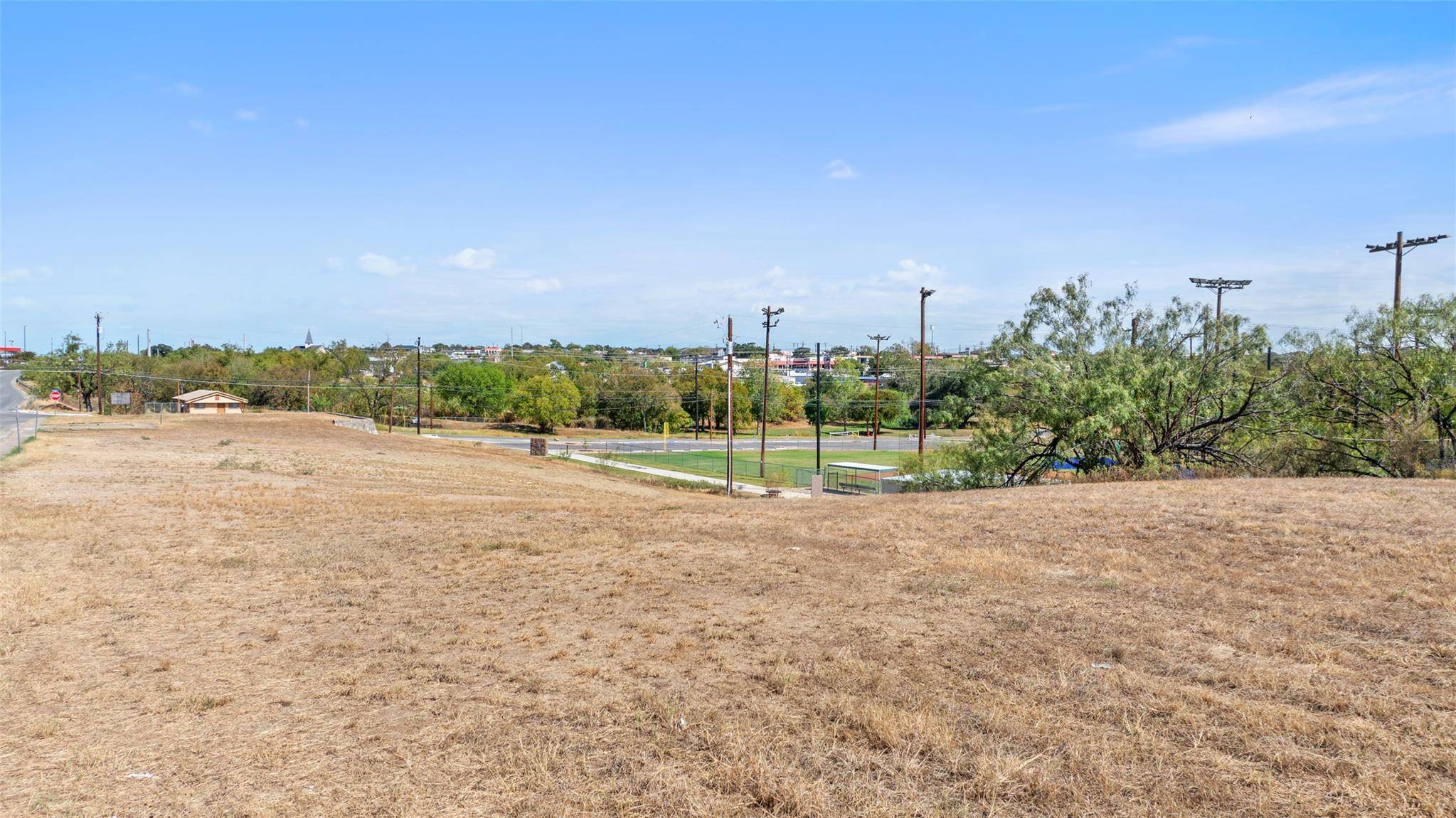 711-3 Avenue N, Marble Falls, TX 78654