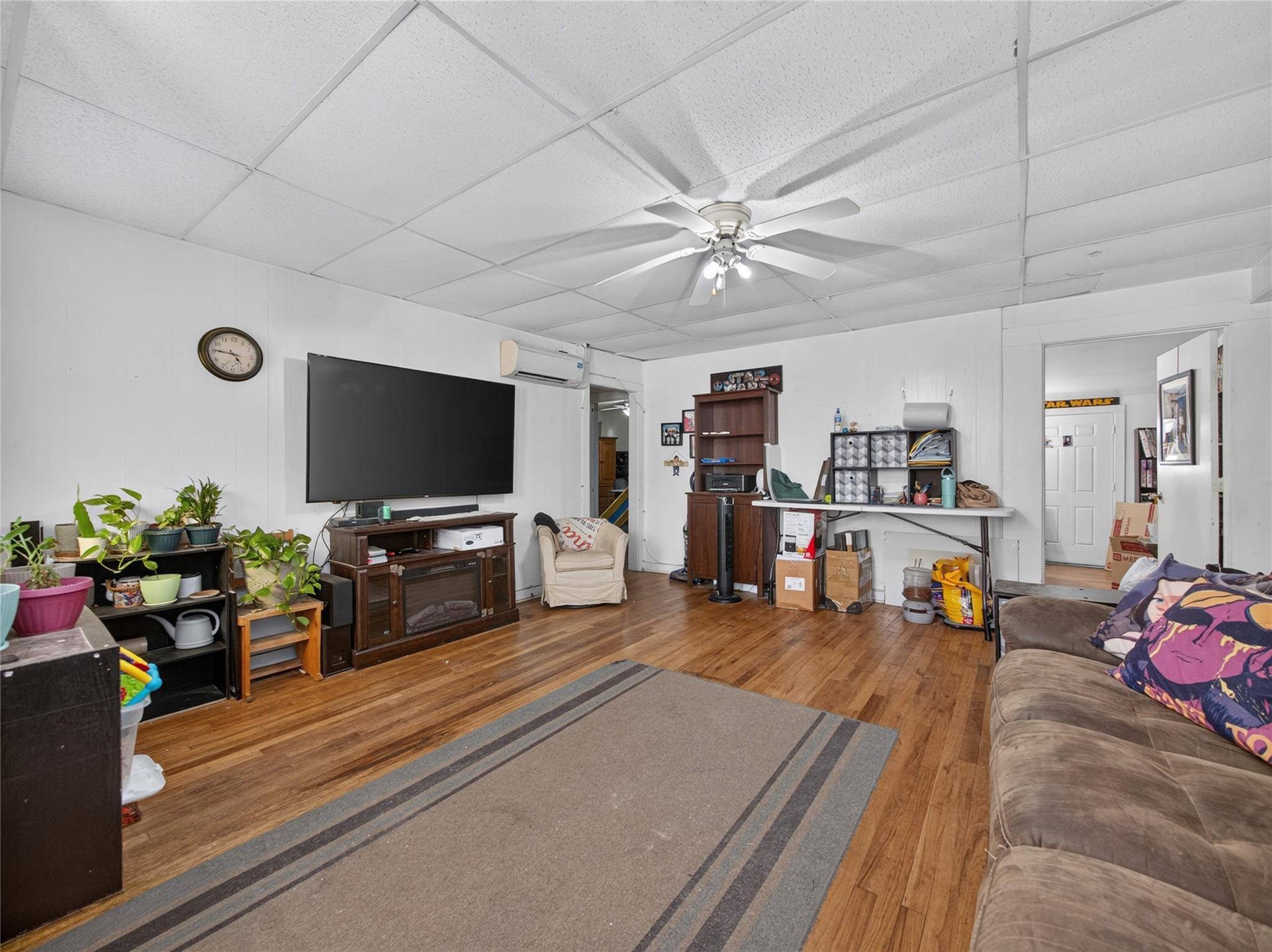 203 Hudgins ST, Smithville, TX 78957