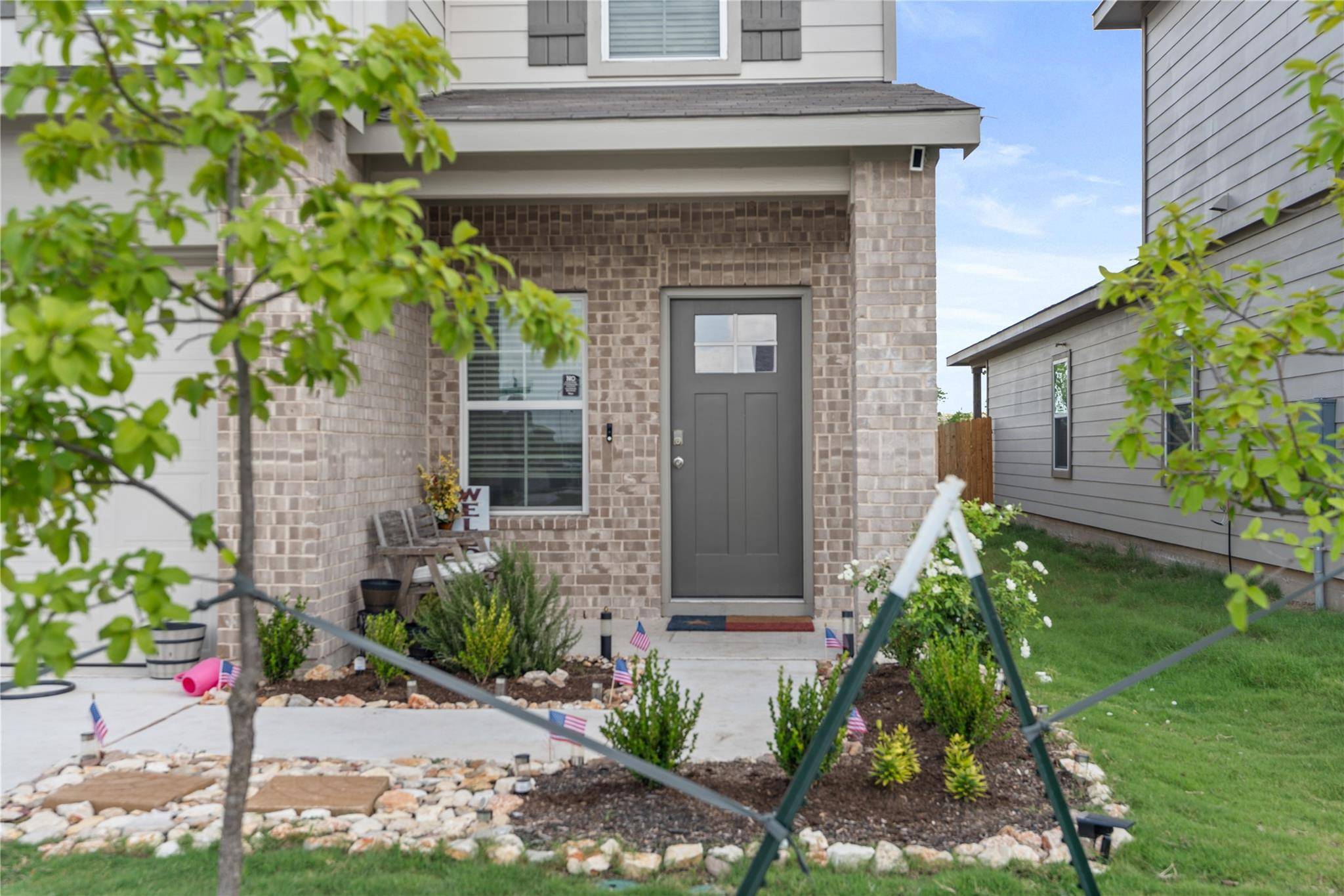 143 Santa Rosa LN, Buda, TX 78610
