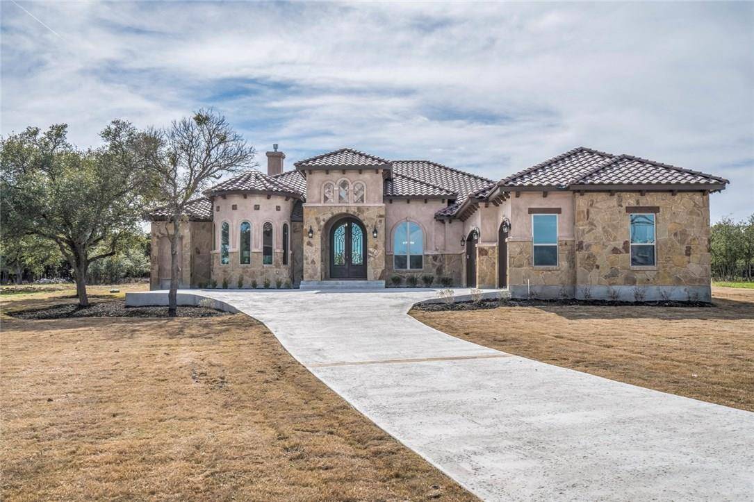 20 County Rd 456, Coupland, TX 78615