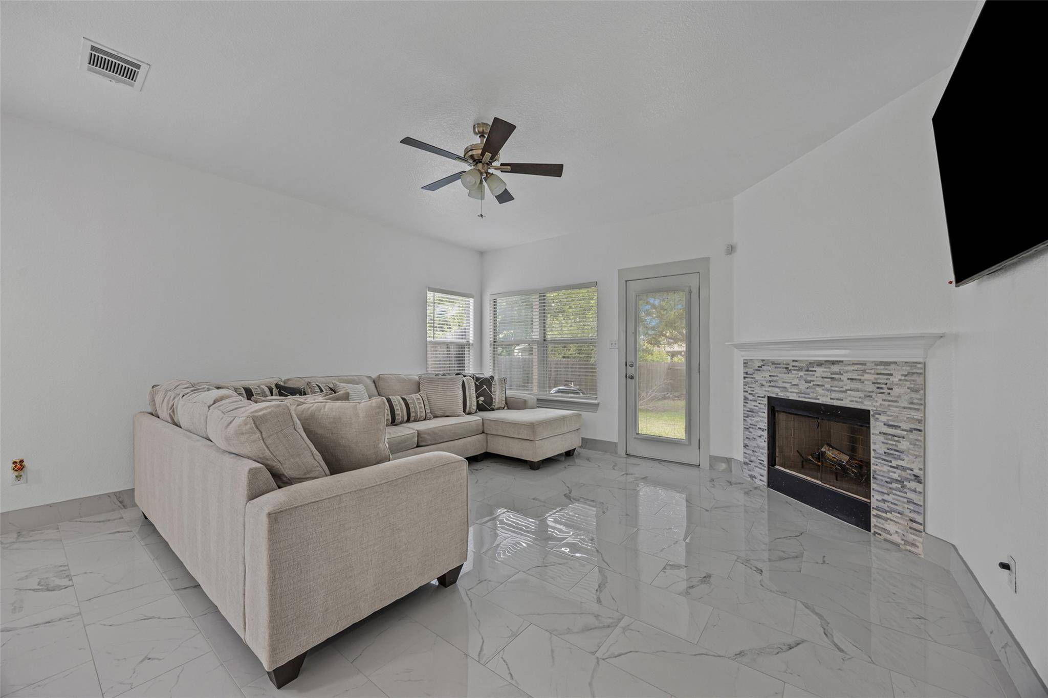 11808 Bastrop ST, Manor, TX 78653