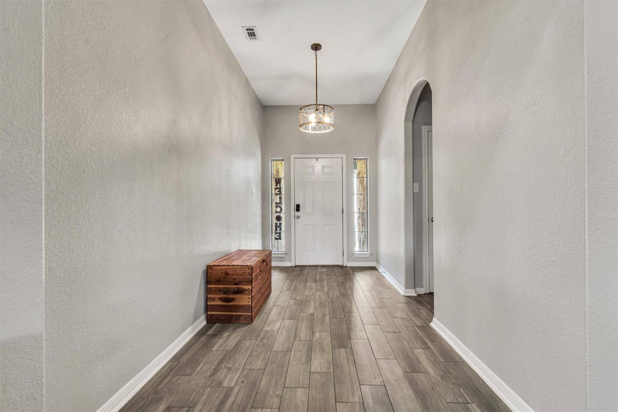 208 Cailin CT, Burnet, TX 78611