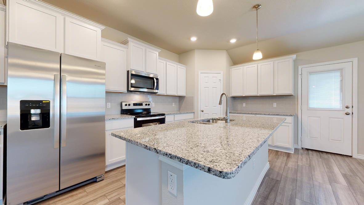708 Gauge RD, Thorndale, TX 76577