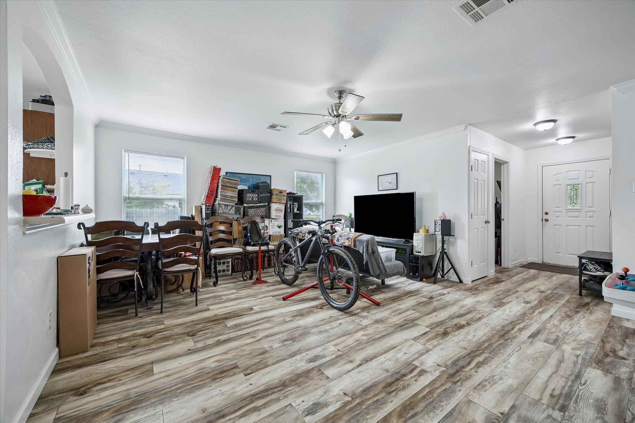 119 Brooke ST, Hutto, TX 78634