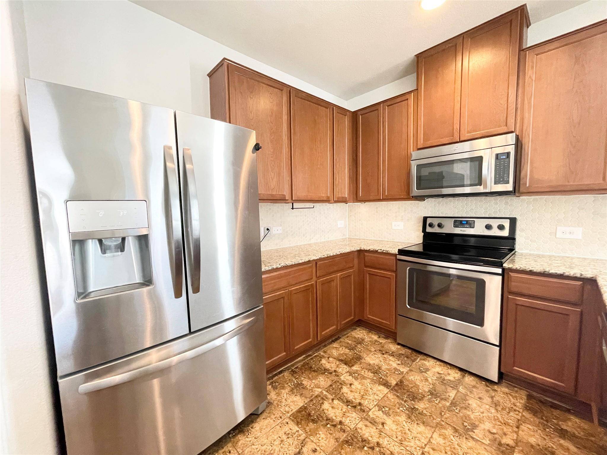 213 Connor Elkins DR, Kyle, TX 78640