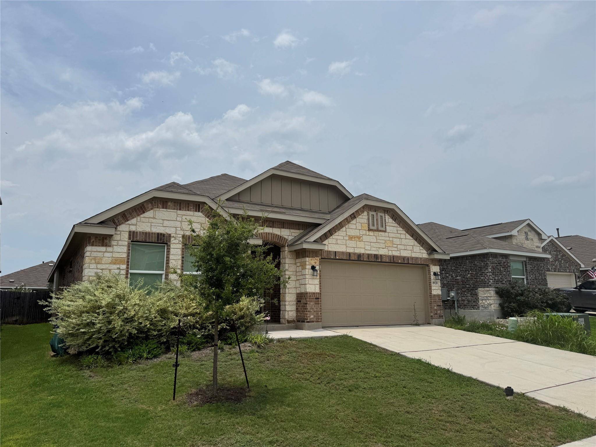 8920 Luciano RDG, Seguin, TX 78155