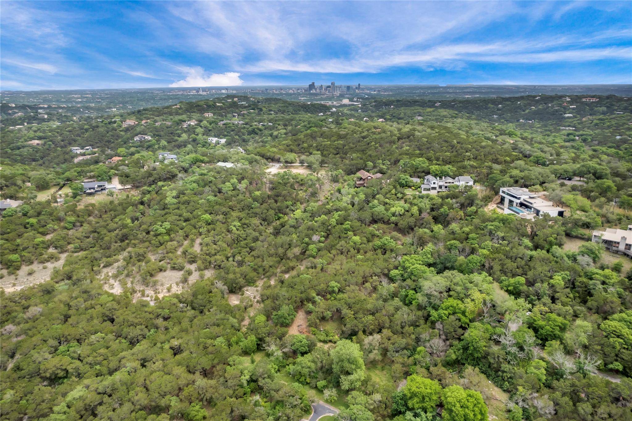 5 Little Bend DR, West Lake Hills, TX 78746