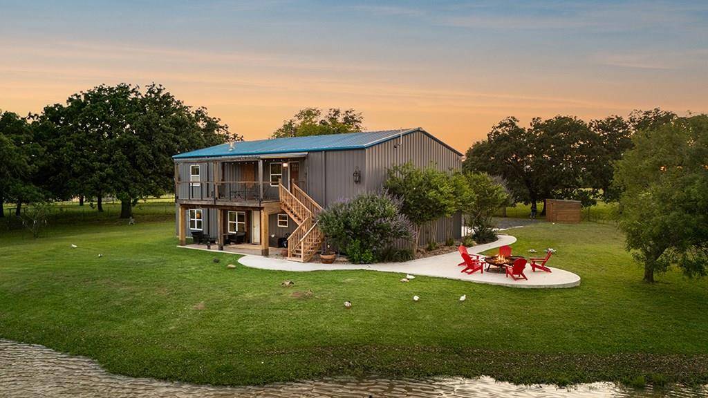 646 Victor Eckhardt RD, Fredericksburg, TX 78624