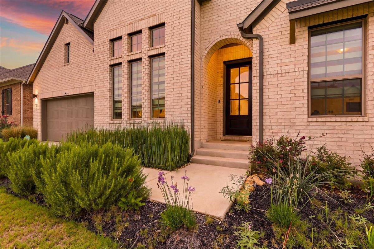 117 Peacevine LN, Liberty Hill, TX 78642